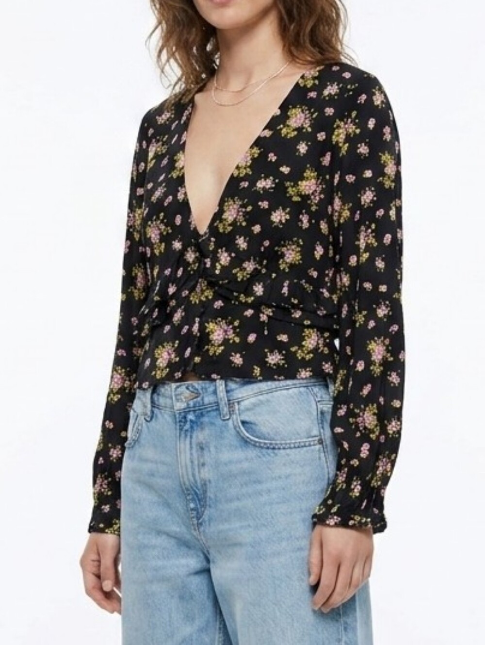 ZARA Cropped Floral V-Neck Ruffle Blouse Black and Pink
